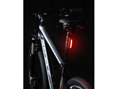 FORCE blikačka zadná COB 29 LM, 16x LED, USB